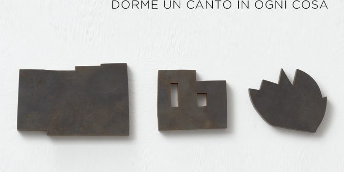 Imi KNOEBEL. Dorme un canto in ogni cosa