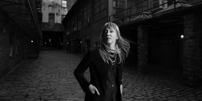 Suzanne Vega – Flying With Angels